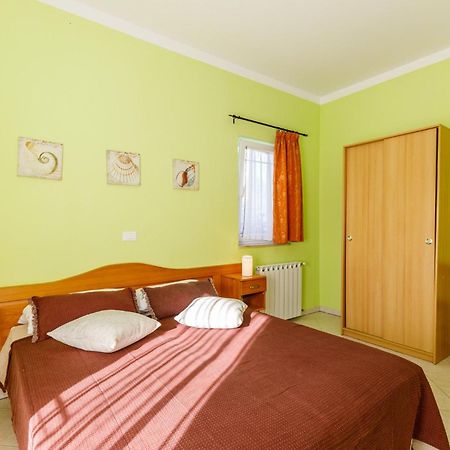 Brioni 2 Eg Apartman Póla Kültér fotó