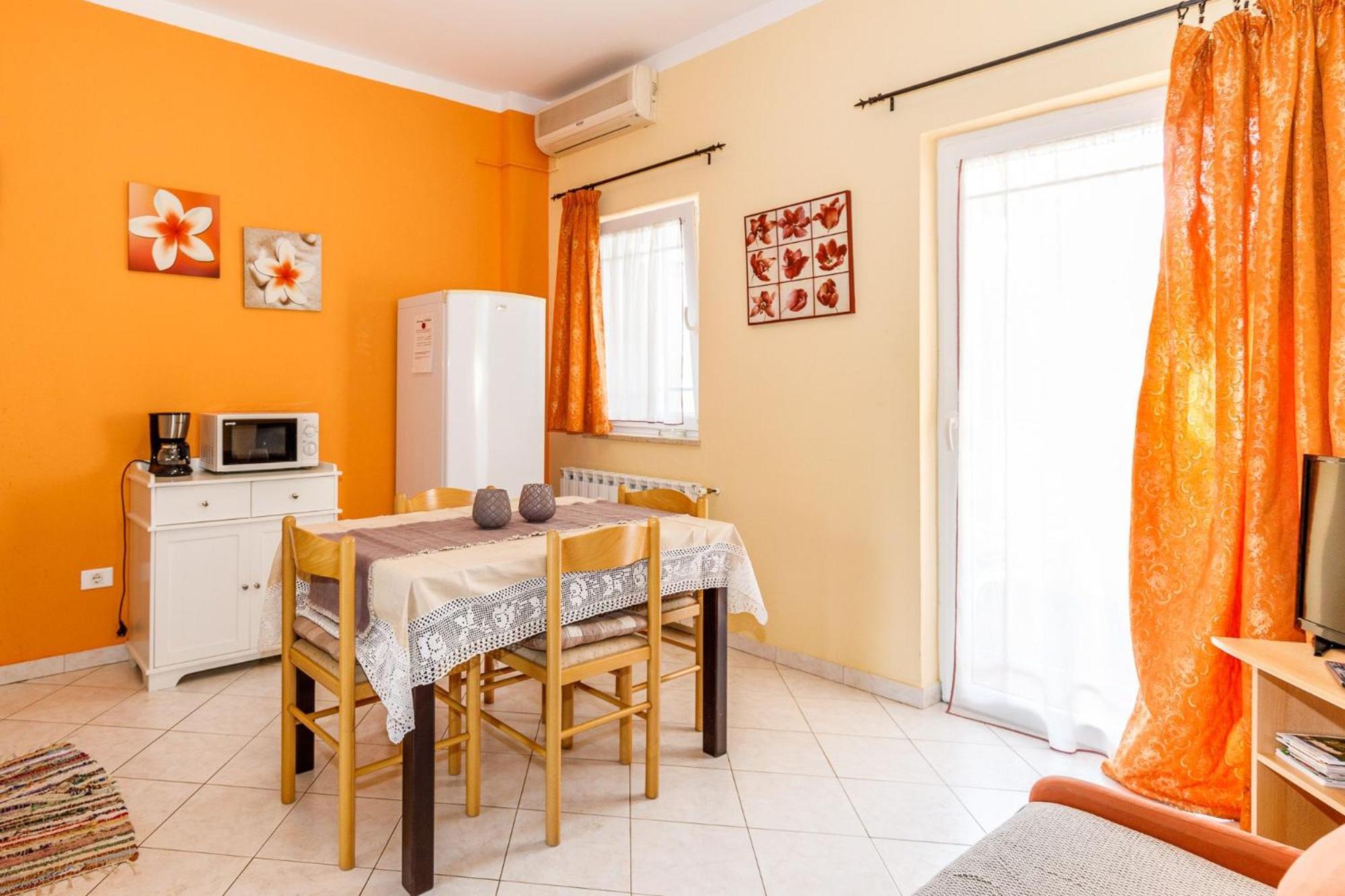 Brioni 2 Eg Apartman Póla Kültér fotó
